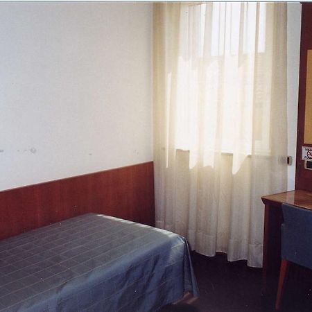 Locanda Sant'Ambrogio Cislago Kültér fotó