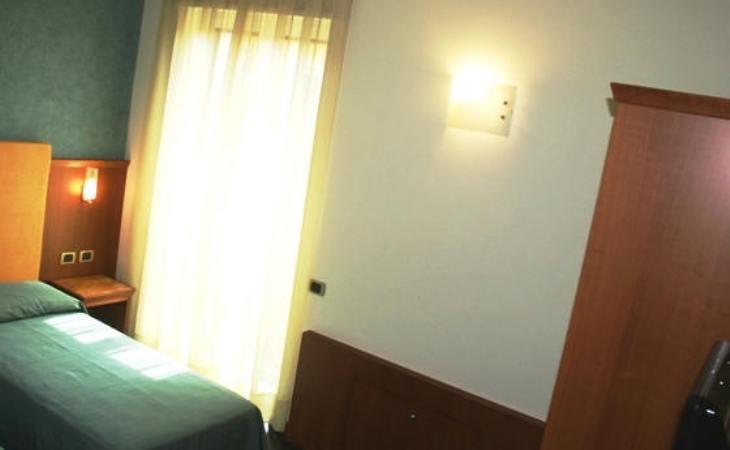 Locanda Sant'Ambrogio Cislago Kültér fotó