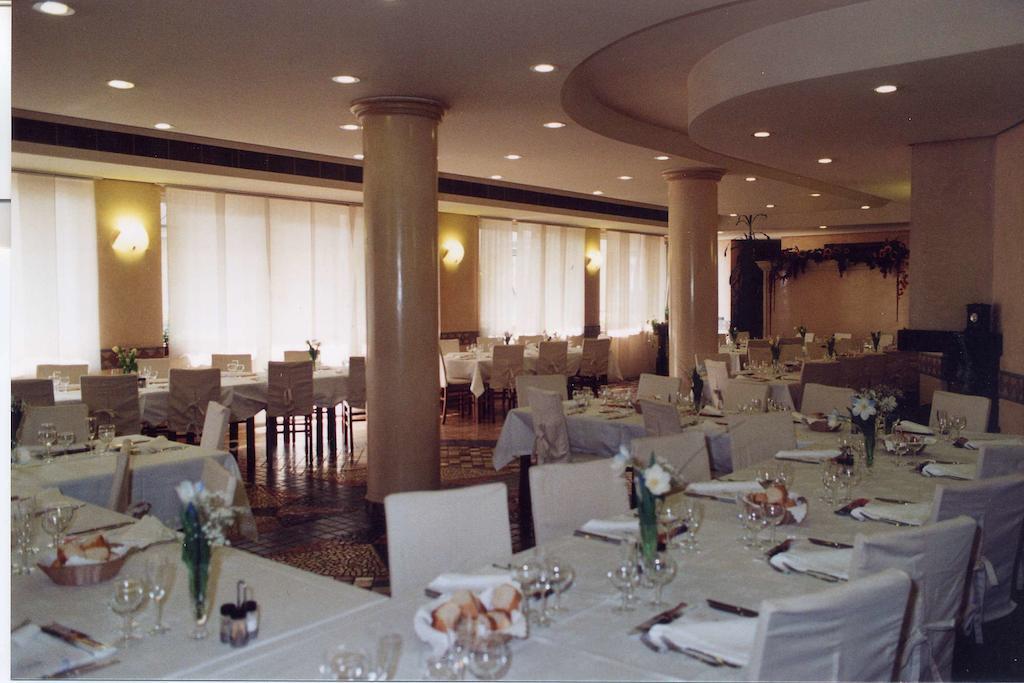 Locanda Sant'Ambrogio Cislago Kültér fotó